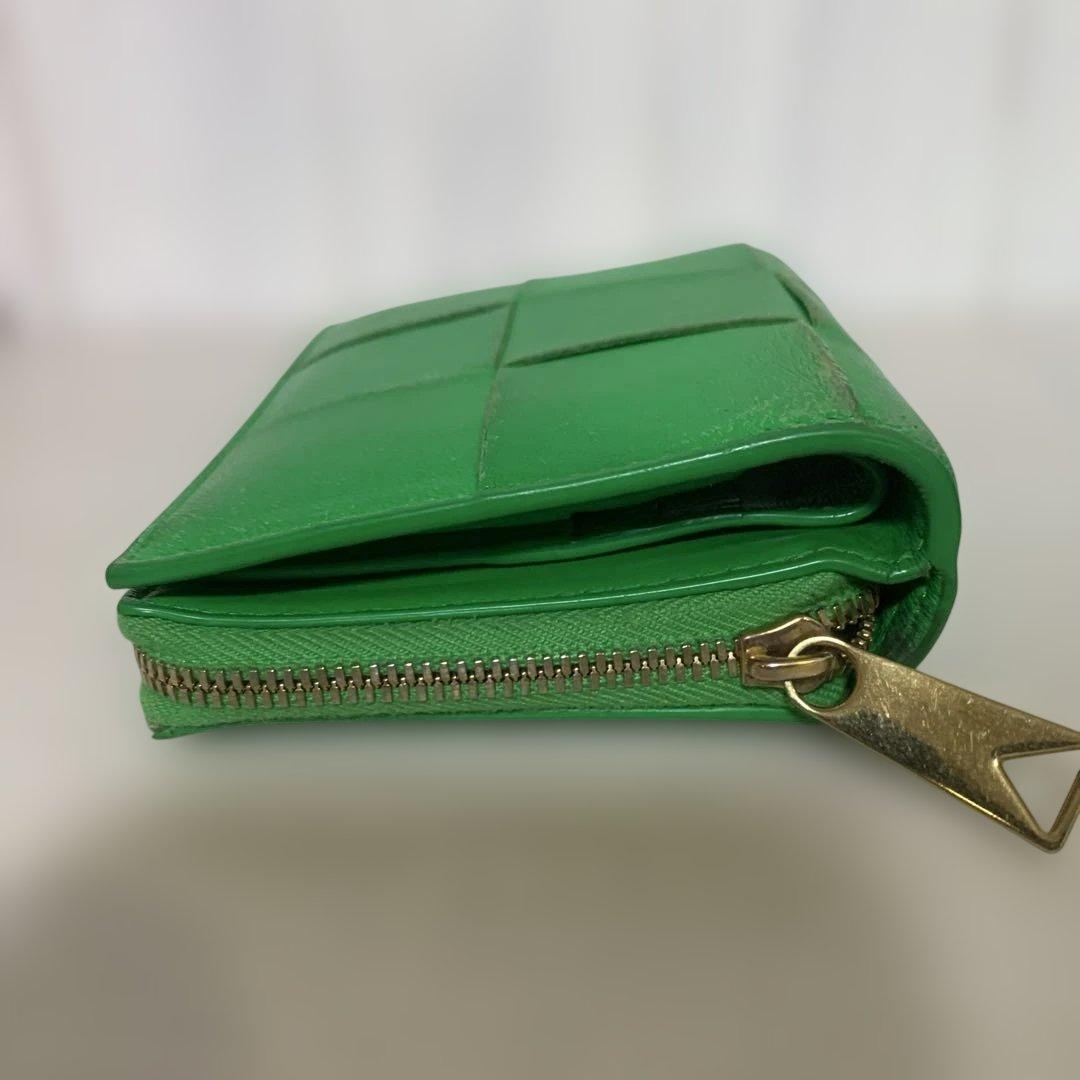 り*な様 BOTTEGA VENETA 二つ折り財布 グリーン