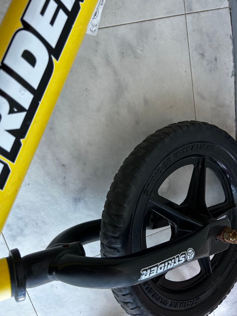 STRIDER12Sportバランスバイク イエロー 12 ストライダースポーツ
