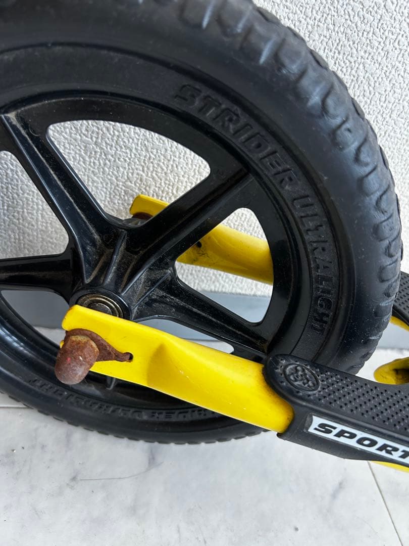 STRIDER12Sportバランスバイク イエロー 12 ストライダースポーツ