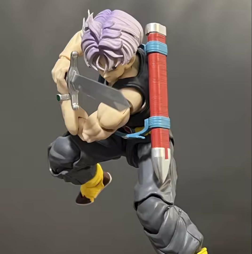ドラゴンボールZフィギュアトランクス海外限定【未来から来た戦士】アニメカラー