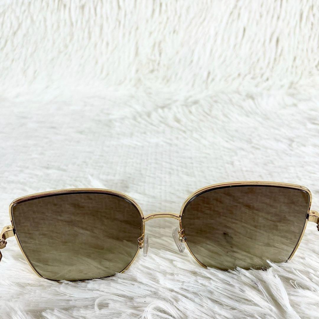 FENDI　フェンディ　サングラス　ズッカ柄　FE40013U　ブラウンレンズ