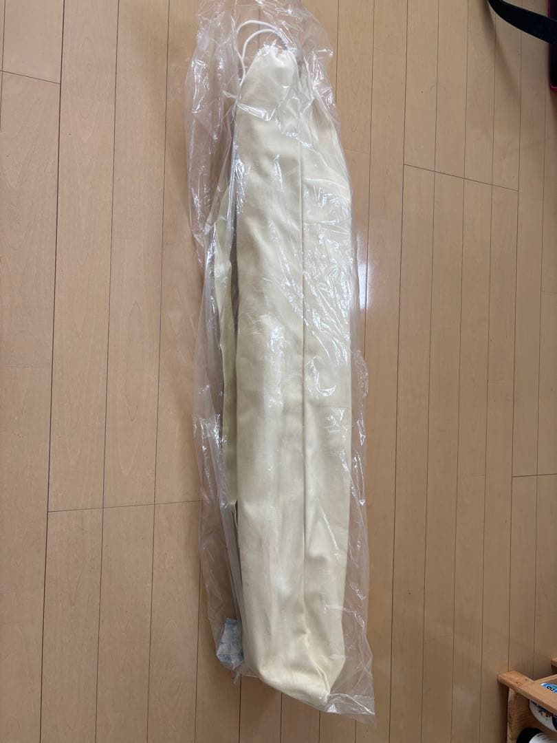 アイボリー色の折りたたみアウトドアチェア　2脚セット