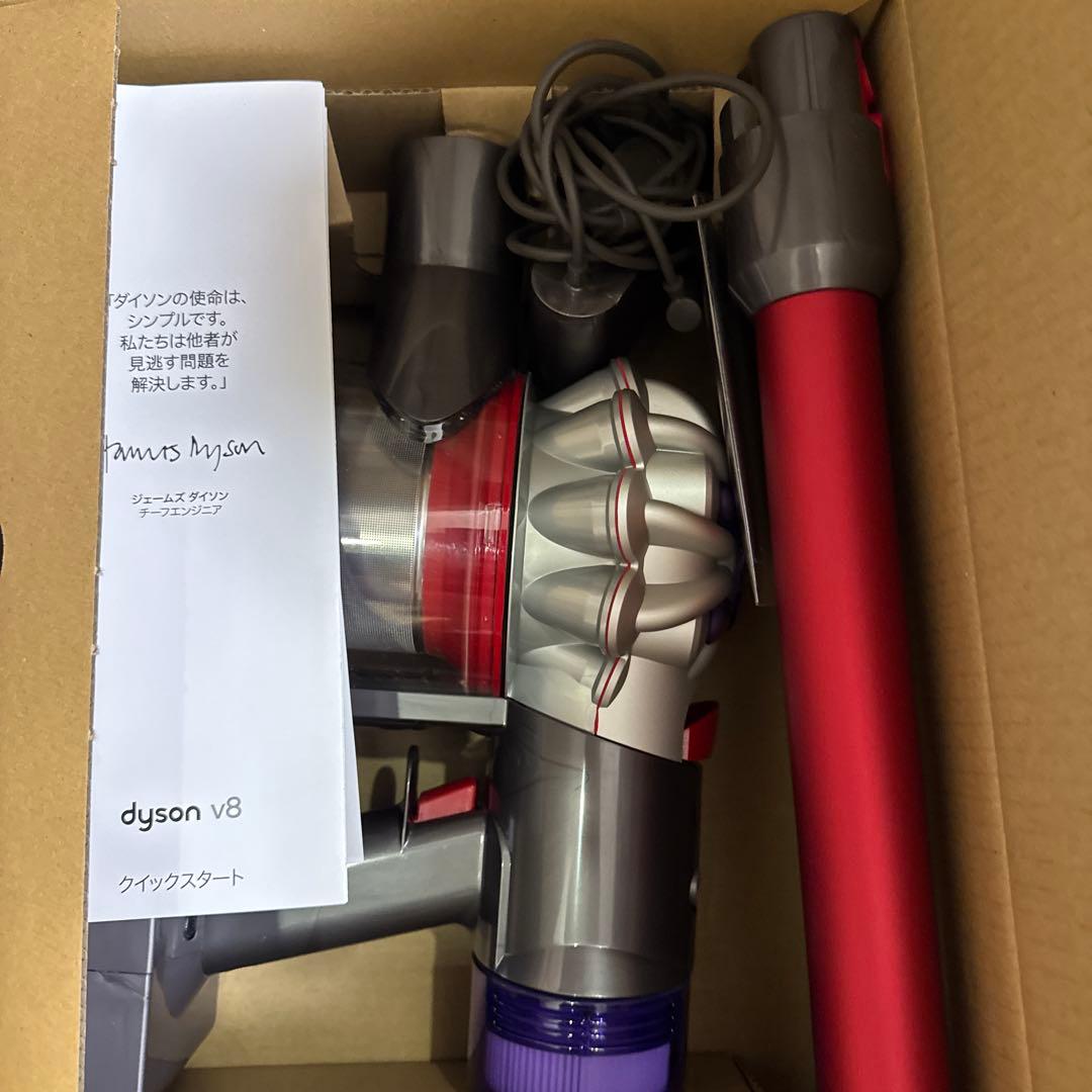 ほぼ未使用品-Dyson v8