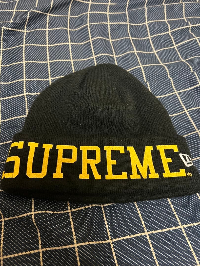 Supreme New Era Varsity Beanie 岩田剛典着用