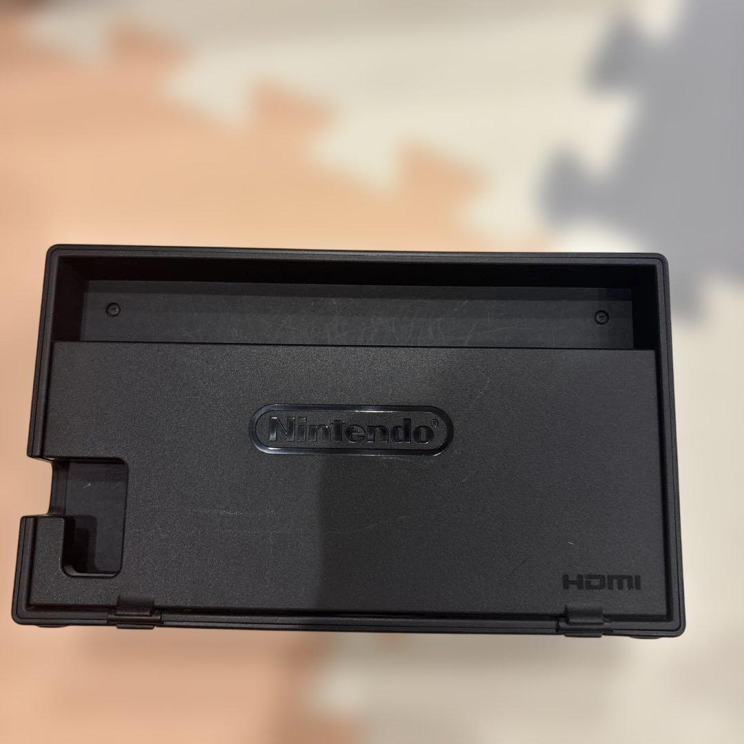 Nintendo Switch 本体　ブラック　ブルー
