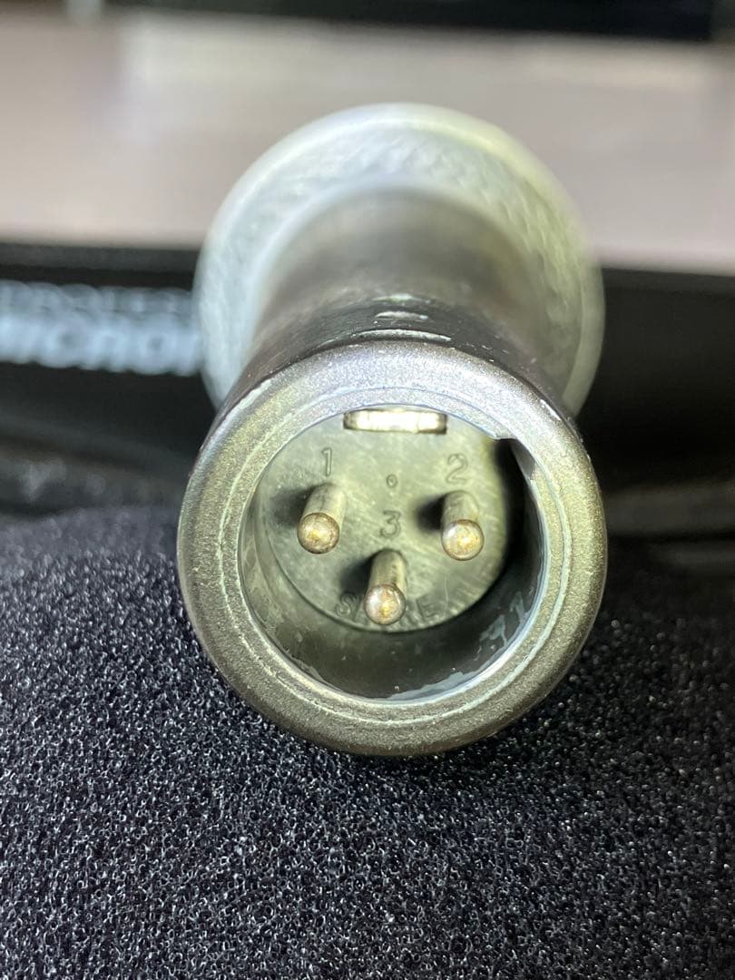 F*5様 美品❗️SHURE SM58 ダイナミックマイク（付属品付き）
