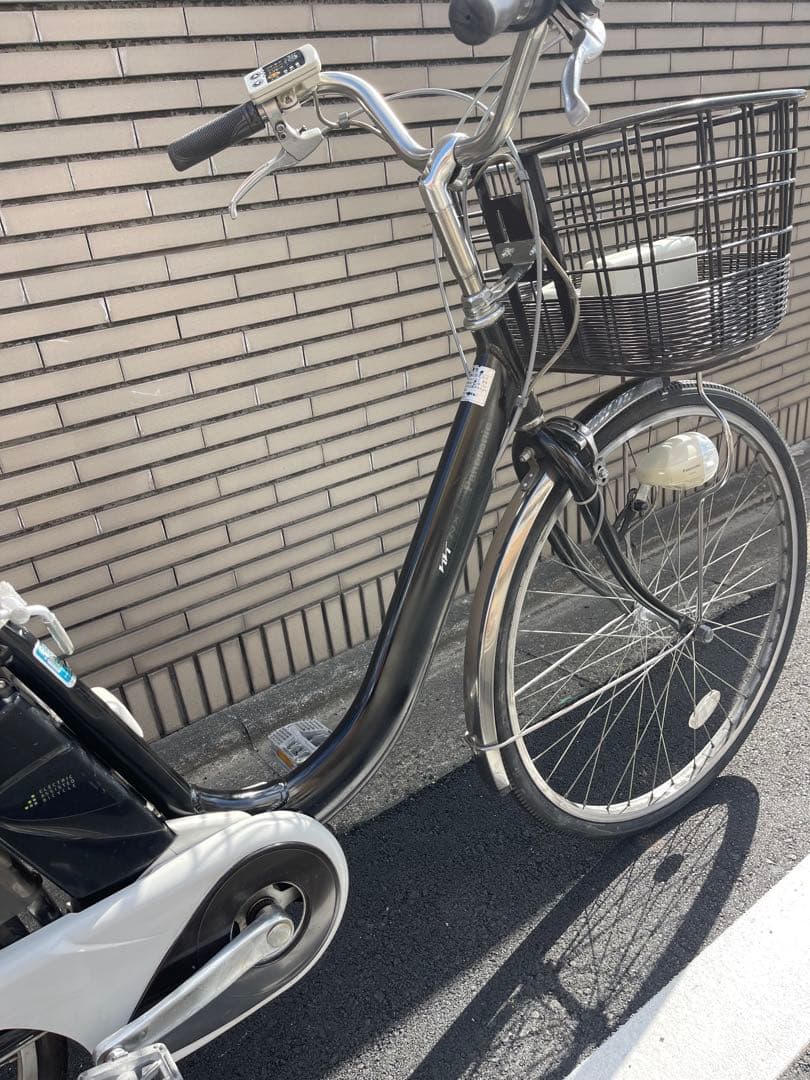 8.9ahパナソニック電動アシスト自転車 黒前バスケット付き
