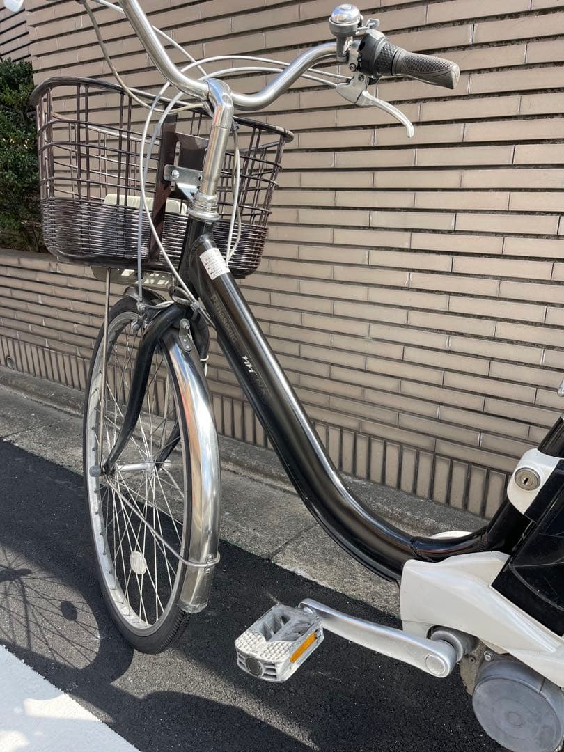 8.9ahパナソニック電動アシスト自転車 黒前バスケット付き
