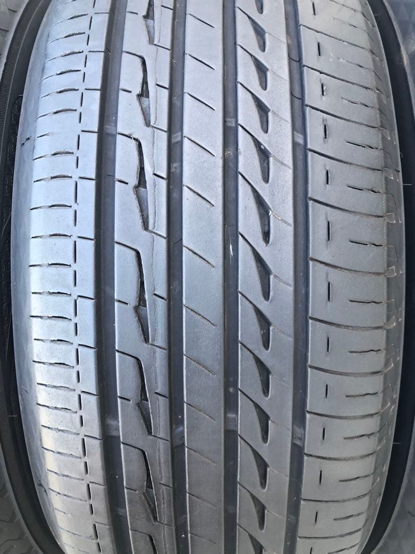 225/55 R17 BRIDGESTONE REGNO ラジアルタイヤ
