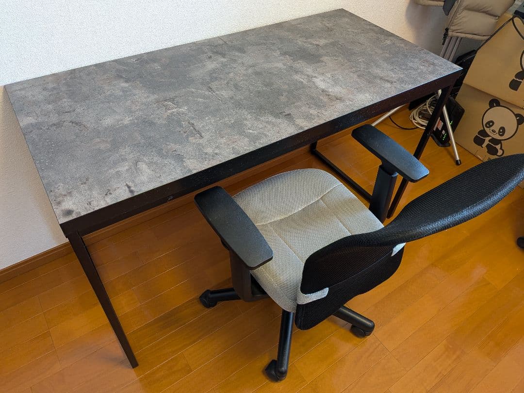 【2024年購入】ニトリのデスク（幅120cm×奥行き55cm×高さ72cm）