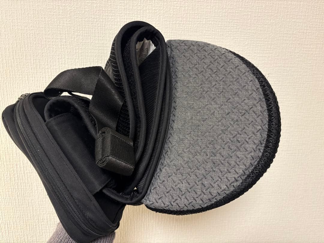 【2025年購入】baby&meヒップシート ブラックberen hipseat