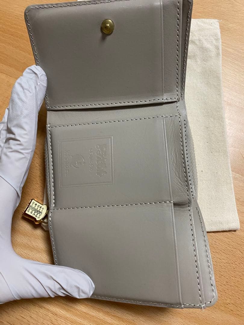 kissora（キソラ） と ドラえもんコラボ　三つ折り　牛革財布　グレー