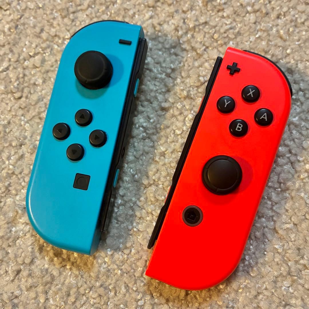 【美品】Nintendo Switch 本体 ＋ 保護フィルム・ケースを追加