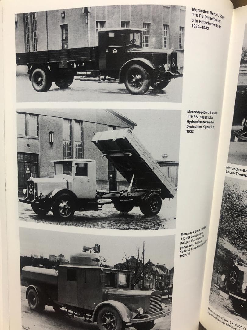 洋書 MERCEDES BENZ LASTWAGEN und OMNIBUSSE
