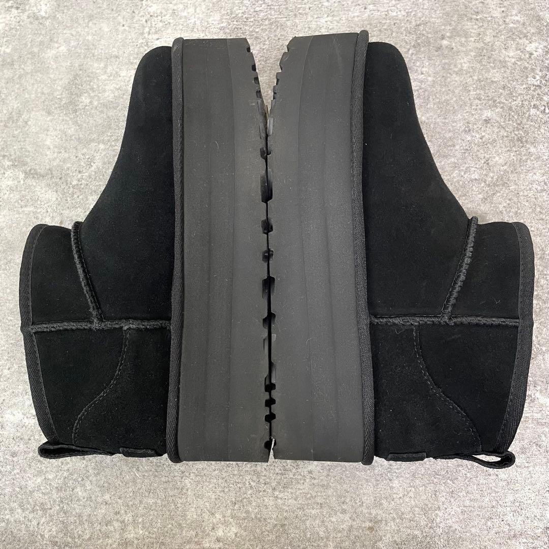 極美品 UGG クラシックウルトラミニ 厚底 ムートンブーツ ブラック 24cm