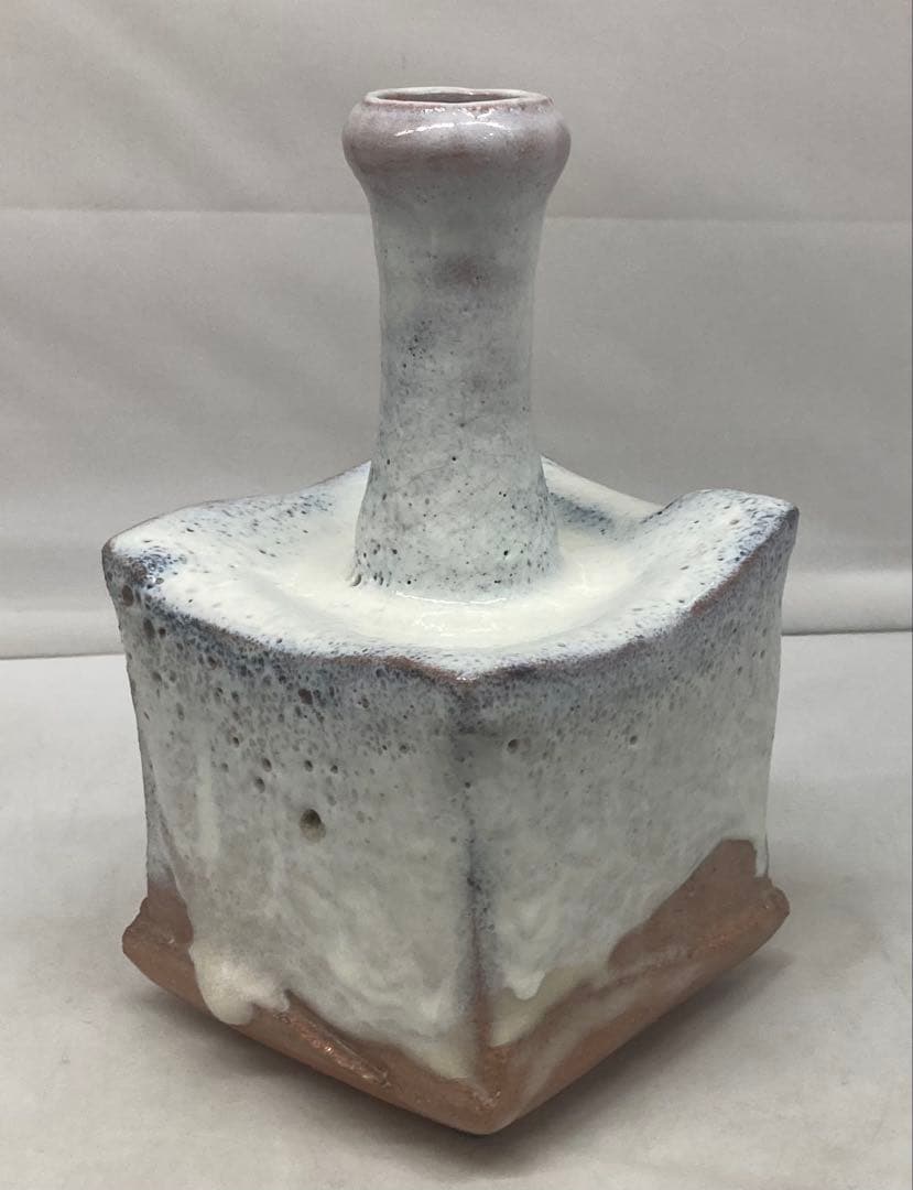 B483b「萩 花入」森島一伸作　共箱　萩焼　花器　茶道具