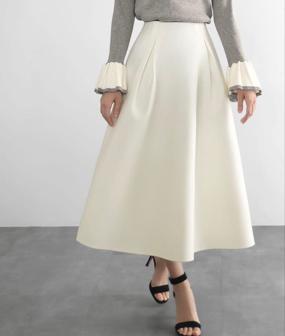ELFRANK 【2025AW】ボンディング タック フレアスカート