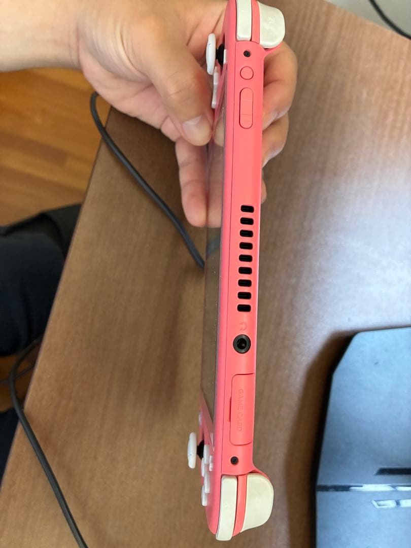 Switch Lite コーラル