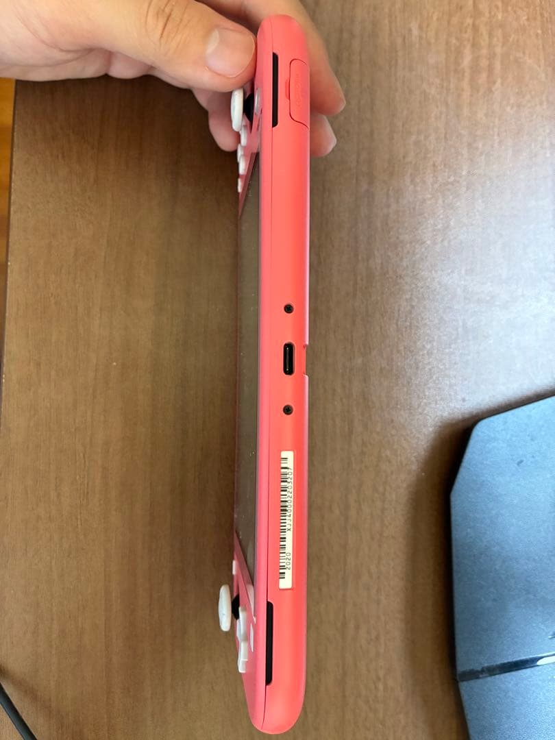 Switch Lite コーラル