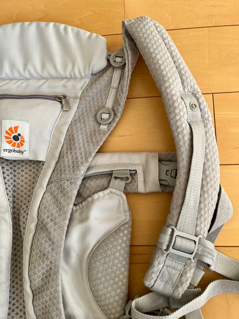 エルゴベビー　抱っこ紐　オムニブリーズ　パールグレー　防風ケープ付き
