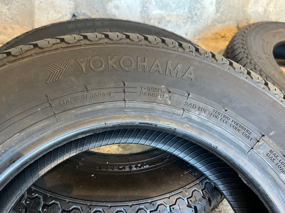 ヨコハマ　スーパーバンタイヤ