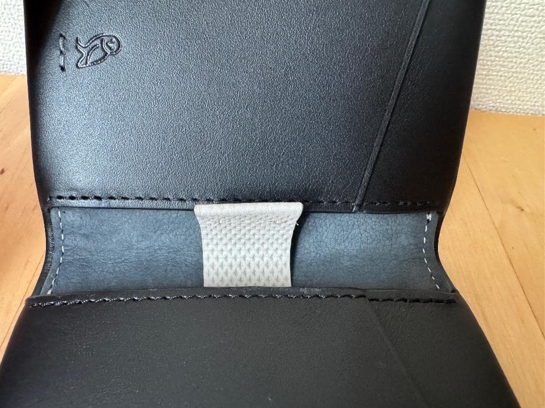 bellroy Slim Sleeve プレミアムエディション Black