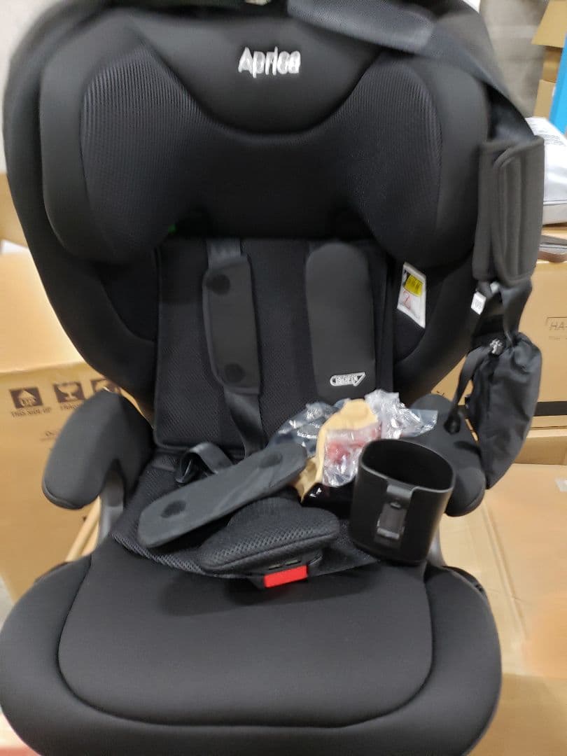 Apricaチャイルド＆ジュニアシート ISOFIX15か月~12歳頃