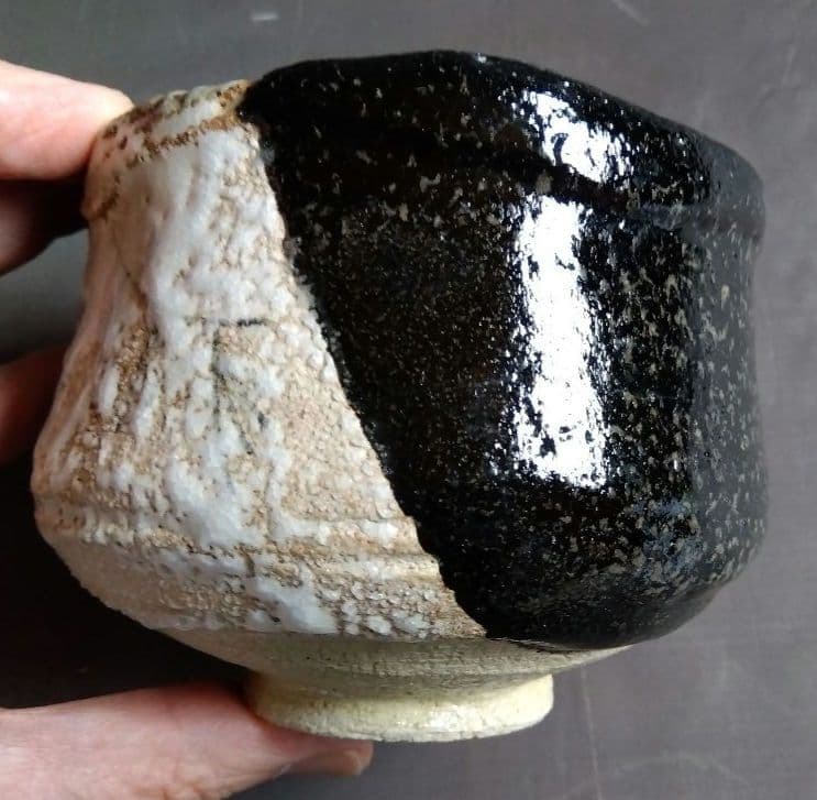 黒織部　　抹茶碗