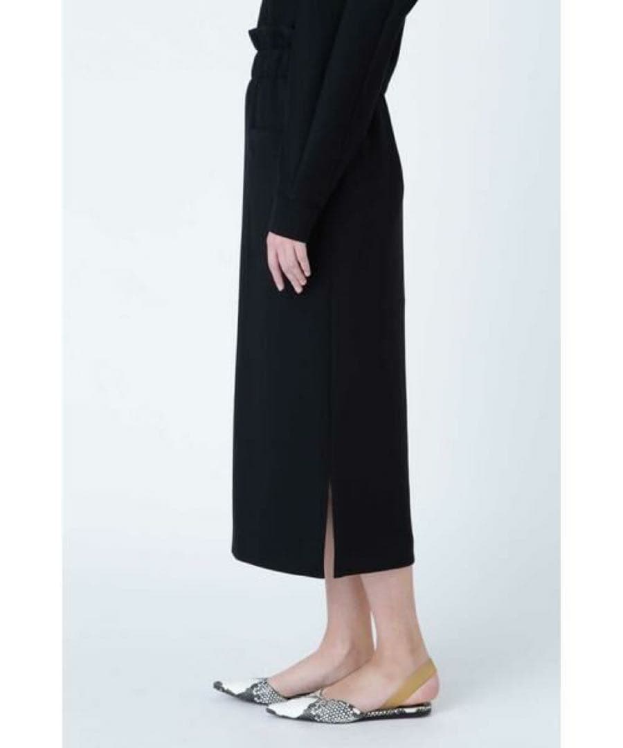 美品 ADORE ダンボールスカート ゴム 黒 アドーア ストレッチ ポケット