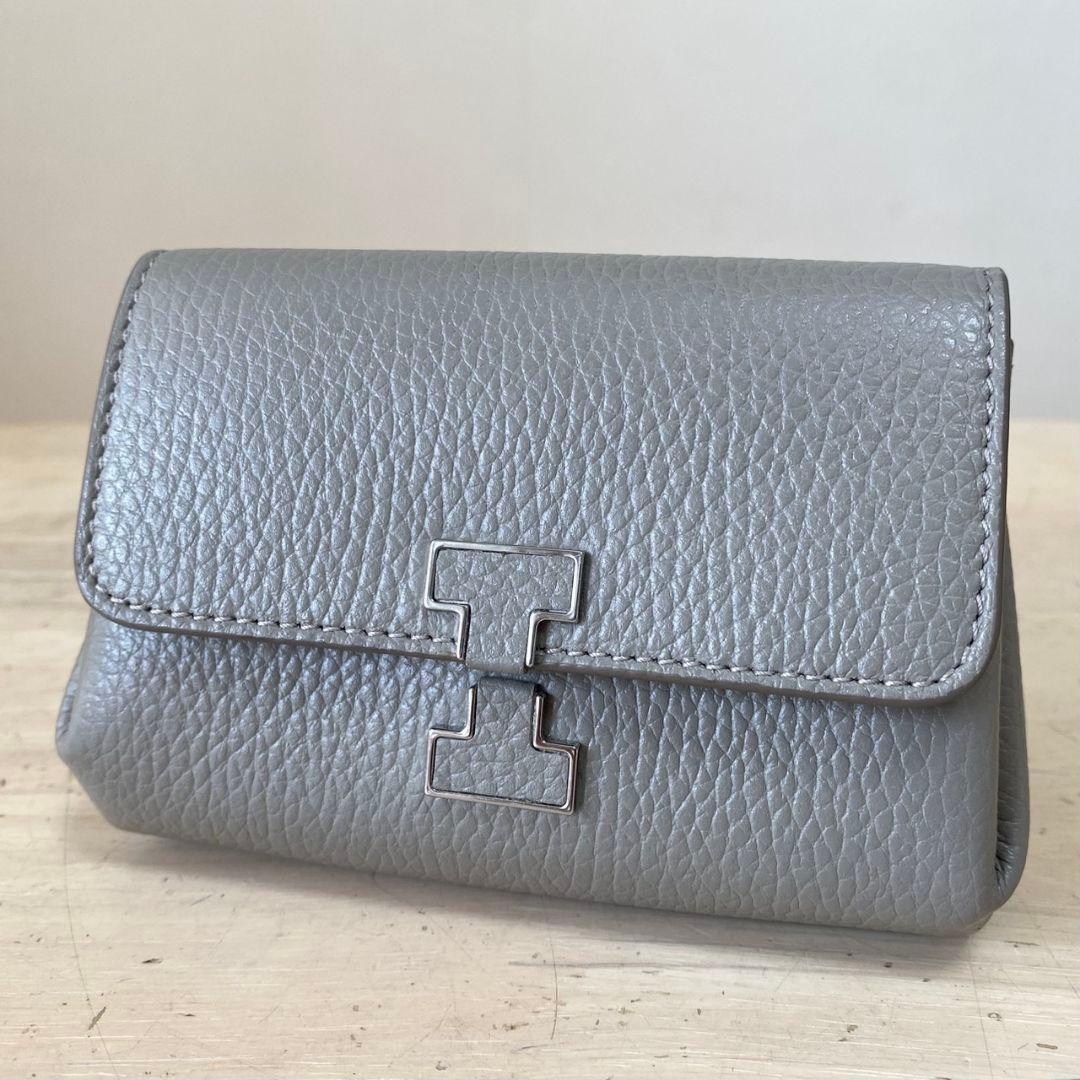 ★極美品★IACUCCI イアクッチ　アバ ウォレット CERVO 折財布