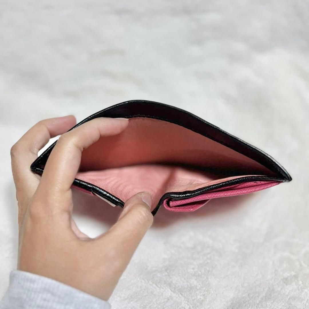 ✨正規品✨ PRADA プラダ　二つ折り財布　サフィアーノ　ゴールド金具