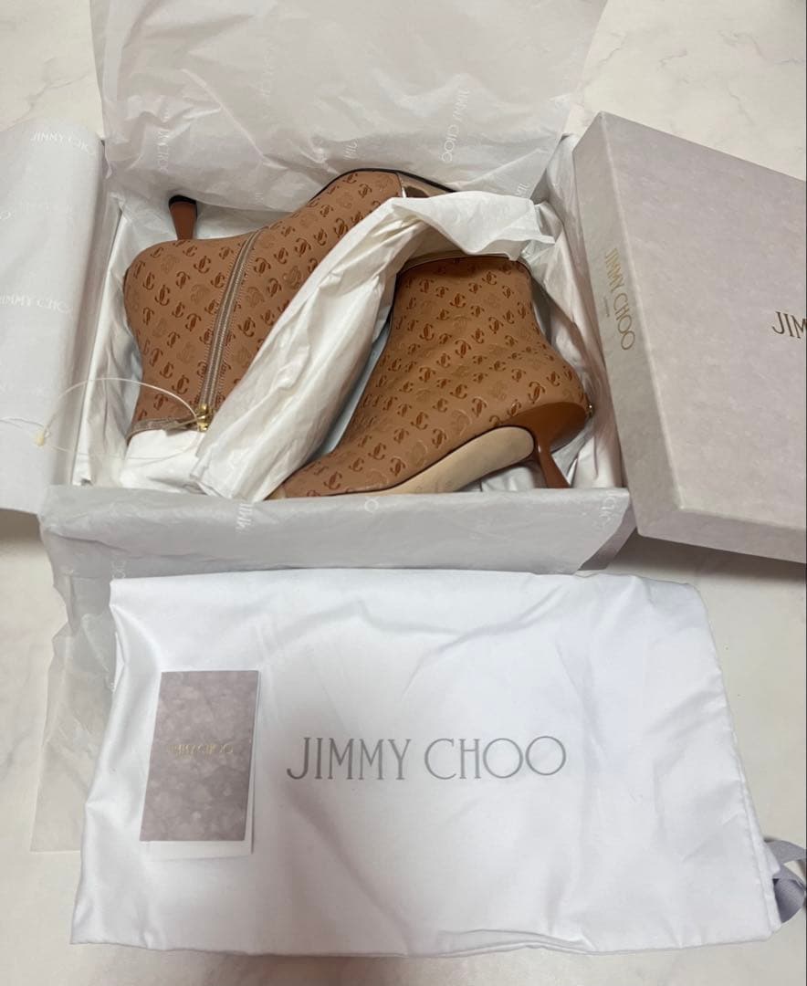 【新品】JIMMY CHOO モノグラムショートブーツ ブーティ ベージュ