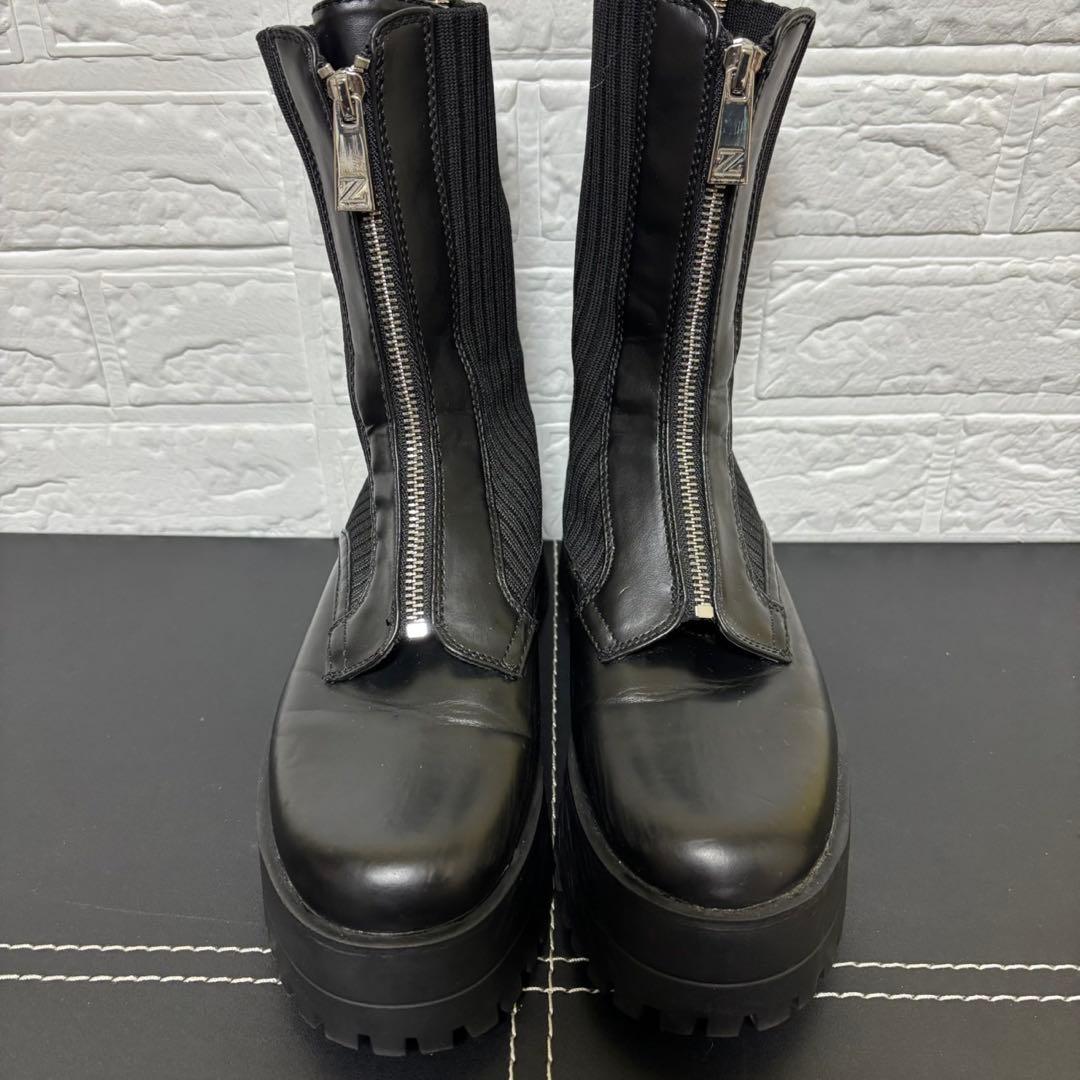 【美品】 ZARA ジッパー付きフラットソックスアンクルブーツ ブラック ブーツ