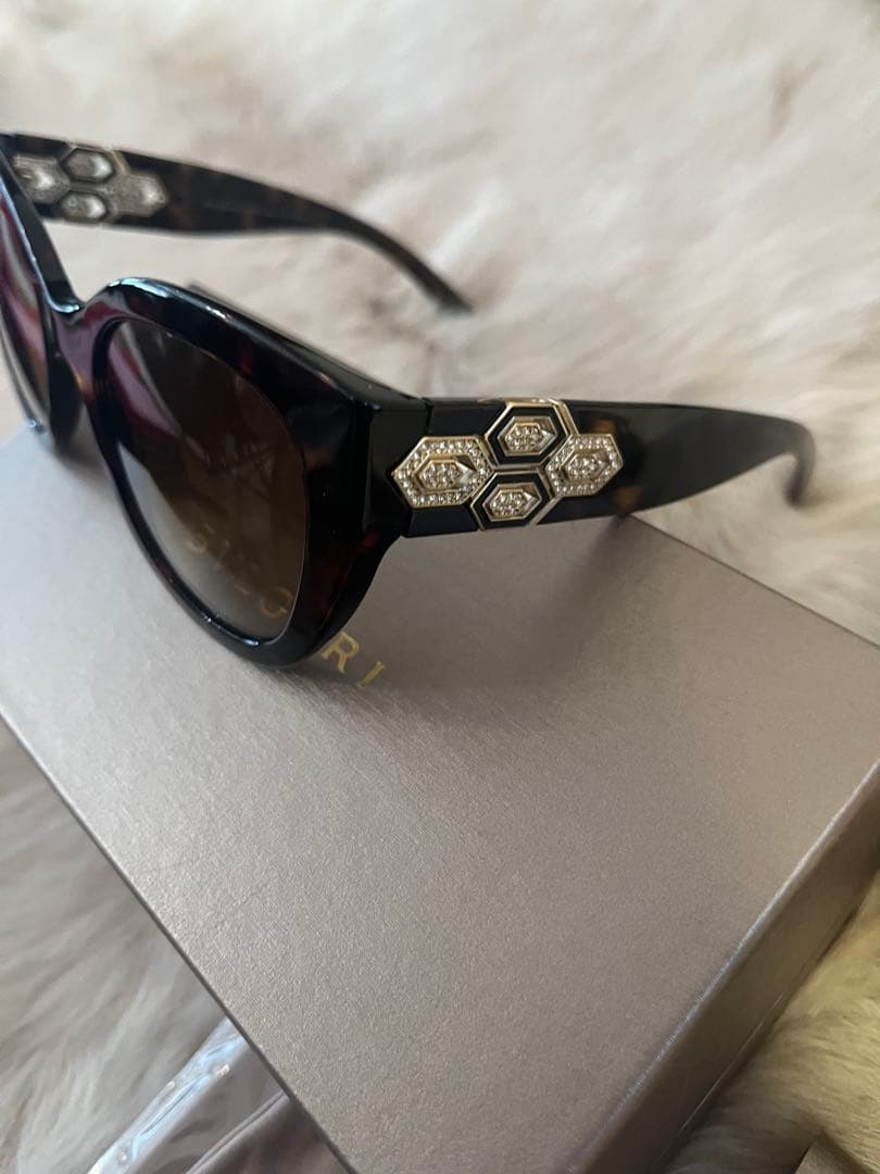 BVLGARI キャットアイ サングラス