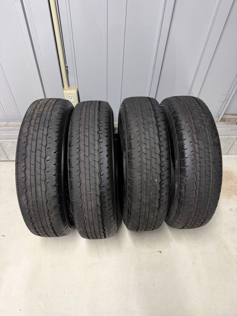 ハイエース 純正タイヤ 新車外し 4本セット 195/80R15 ダンロップ