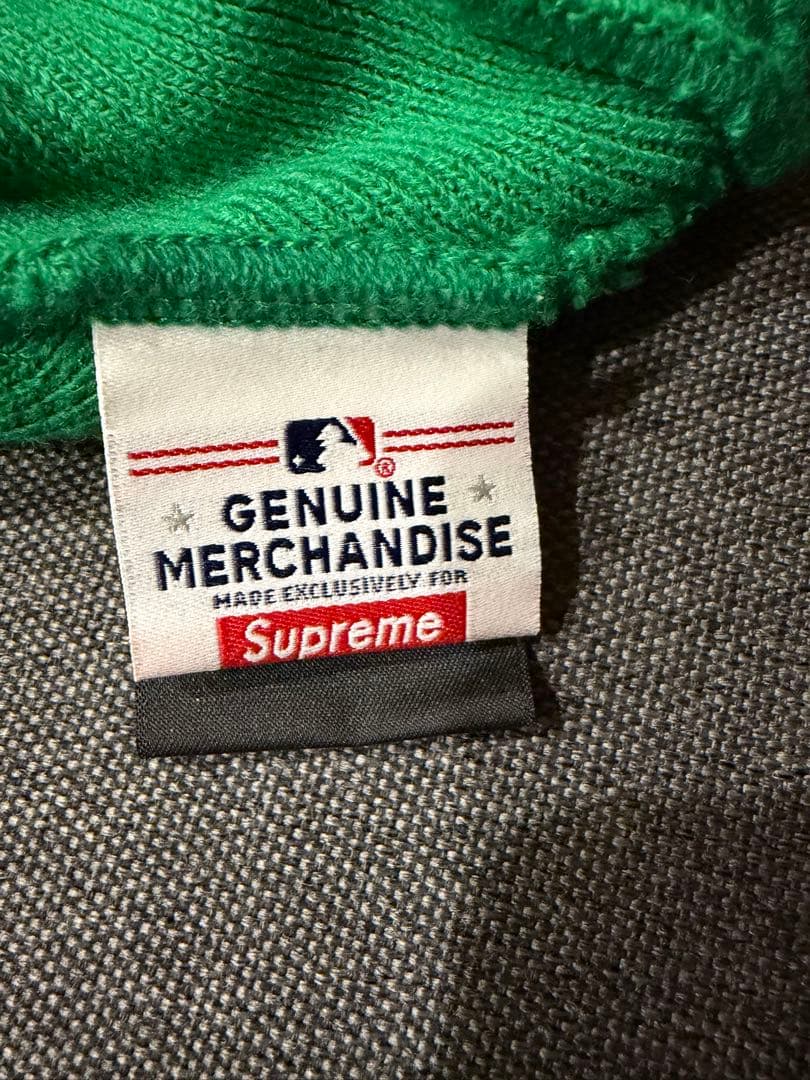 土日のみ値下げ⭐️Supreme ニューヨーク・ヤンキース ニット帽　ニューエラ