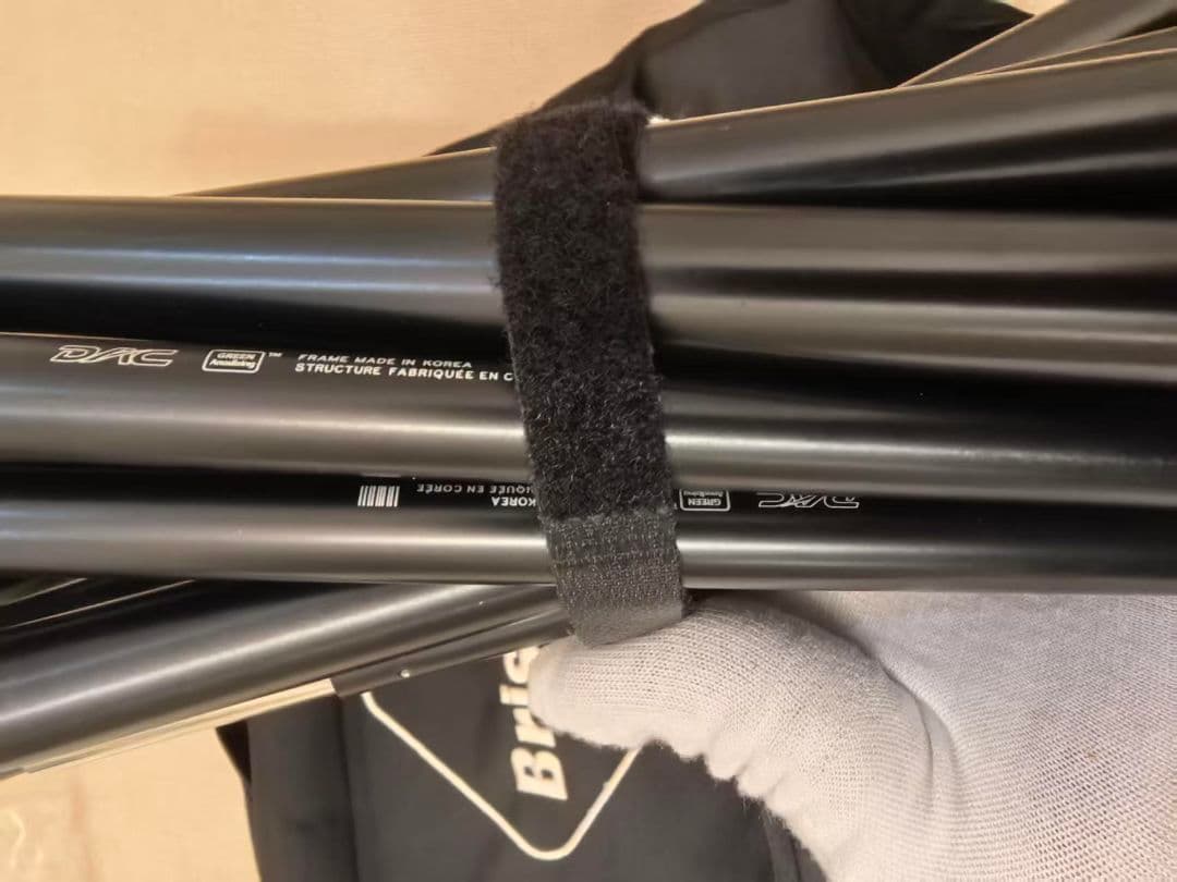 美品F.C.Real Bristol Helinox アウトドアチェア小さな椅子