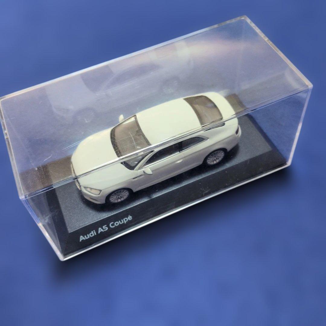 Audi A5 クーペ 1/43