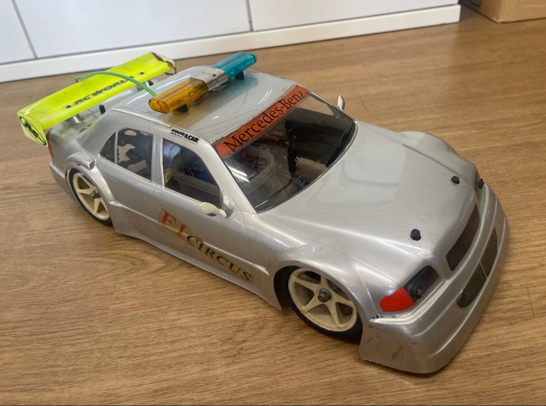HPI 1/10 電動4WDラジコンカー メルセデスペースカー仕様　RS4？