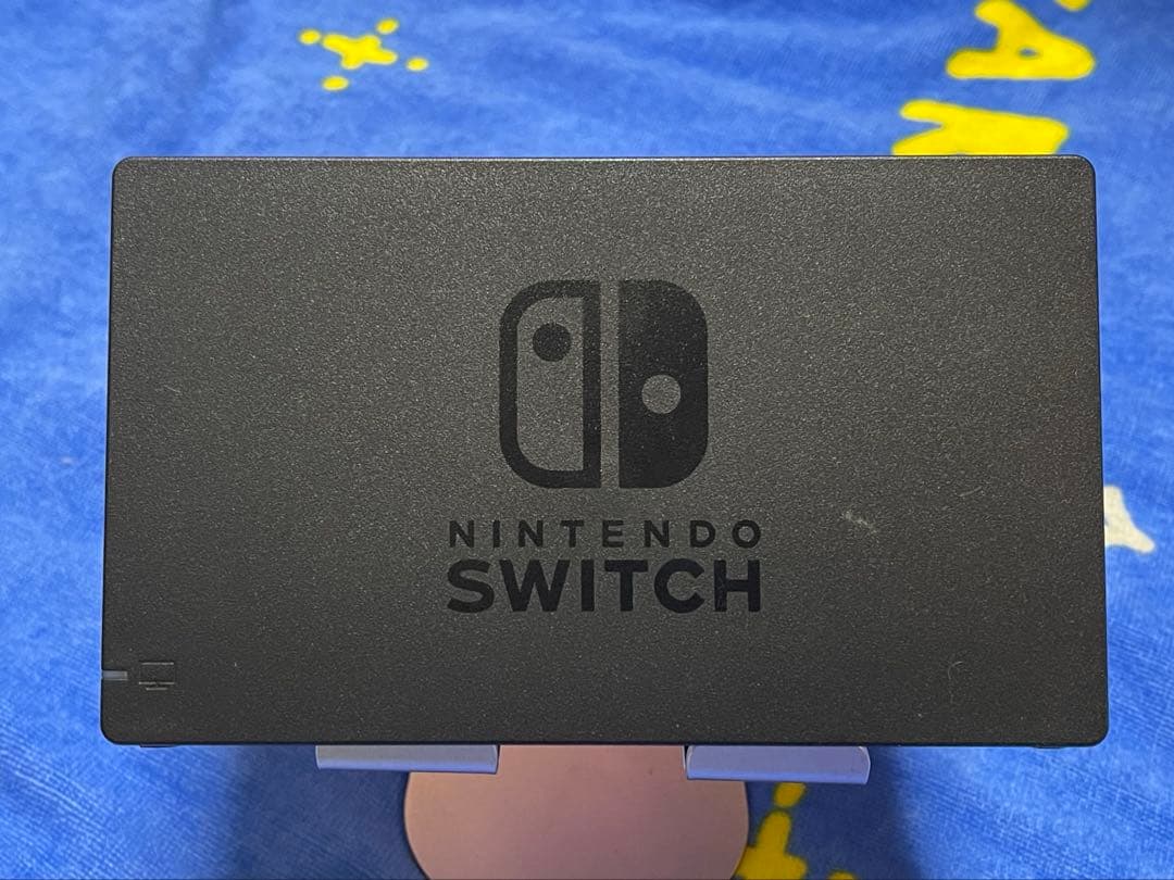 Nintendo Switch 本体 赤 Joy-Con 付属品付き