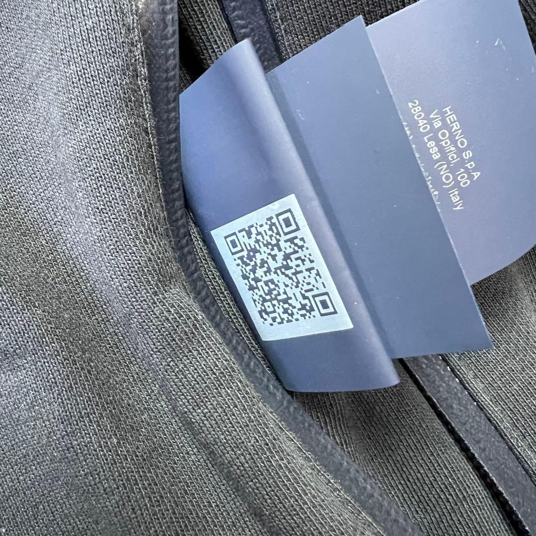極美品　ヘルノ　ラミナー　近年品　XL 50 ジップパーカー　フード　HERNO