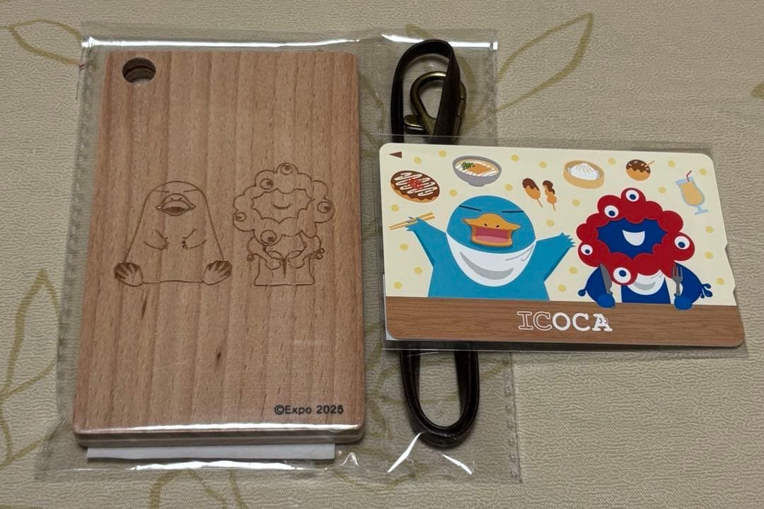 【万博限定】ICOCA ミャクミャク×イコちゃん 記念 木製パスケース