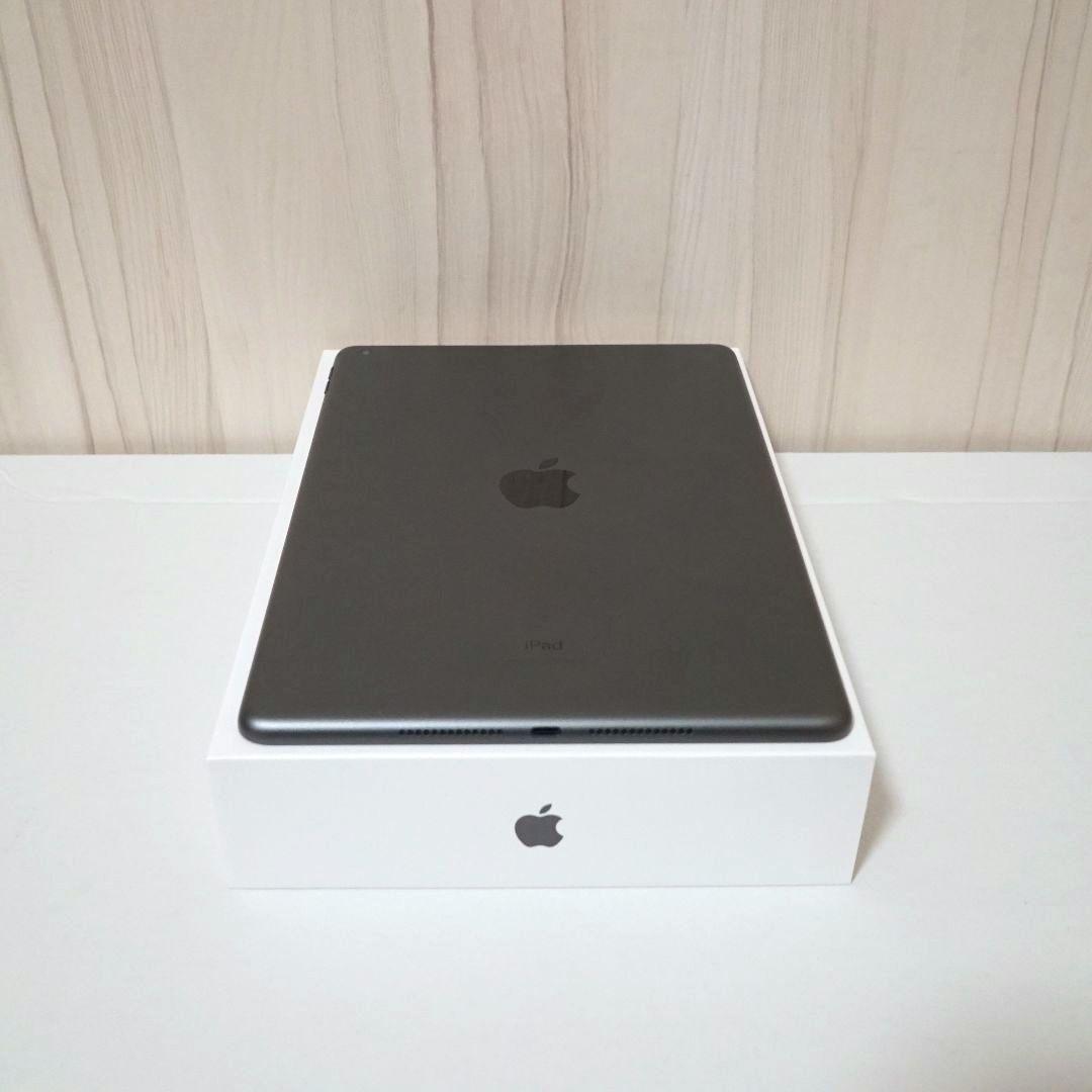 Apple iPad 第8世代 32GB Wi-Fi＋純正スマートカバー