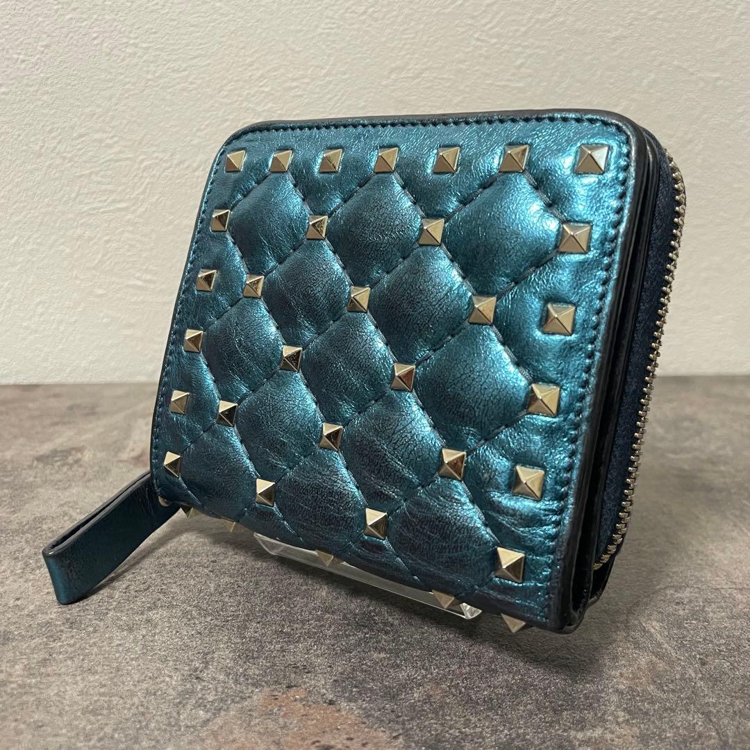 美品 VALENTINO GARAVANI スタッズ コンパクトウォレット