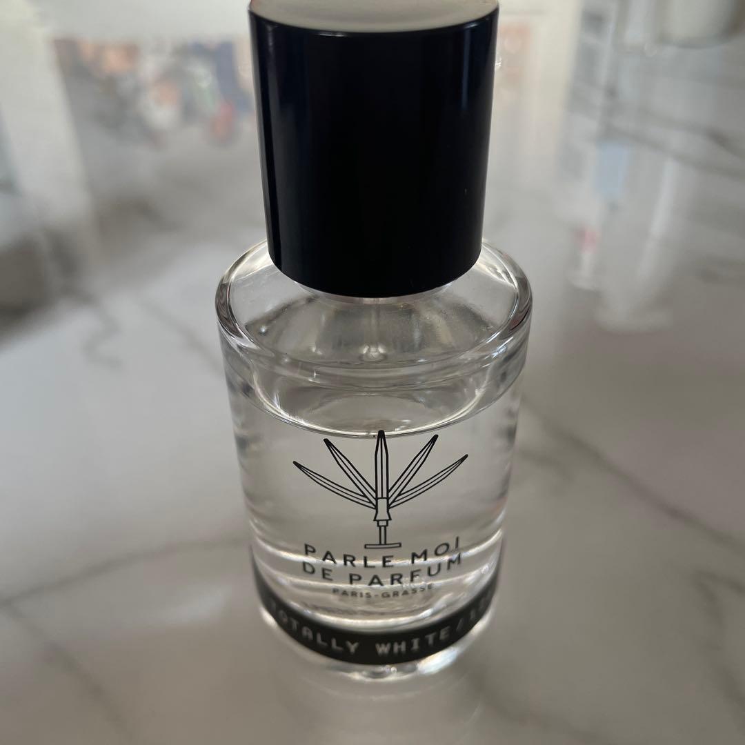 最終価格　PARLE MOI DE PARFUM TOTALLY WHITE
