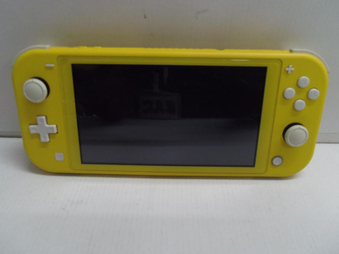 【中古】Nintendo Switch Lite イエロー　本体　アダプタのみ