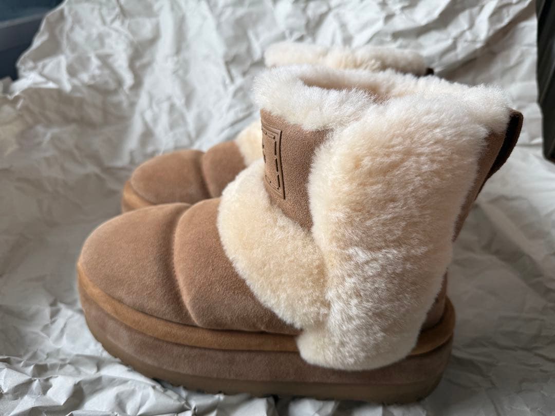 【完売品】UGG Classic Chillapeakクラシック チラピーク23