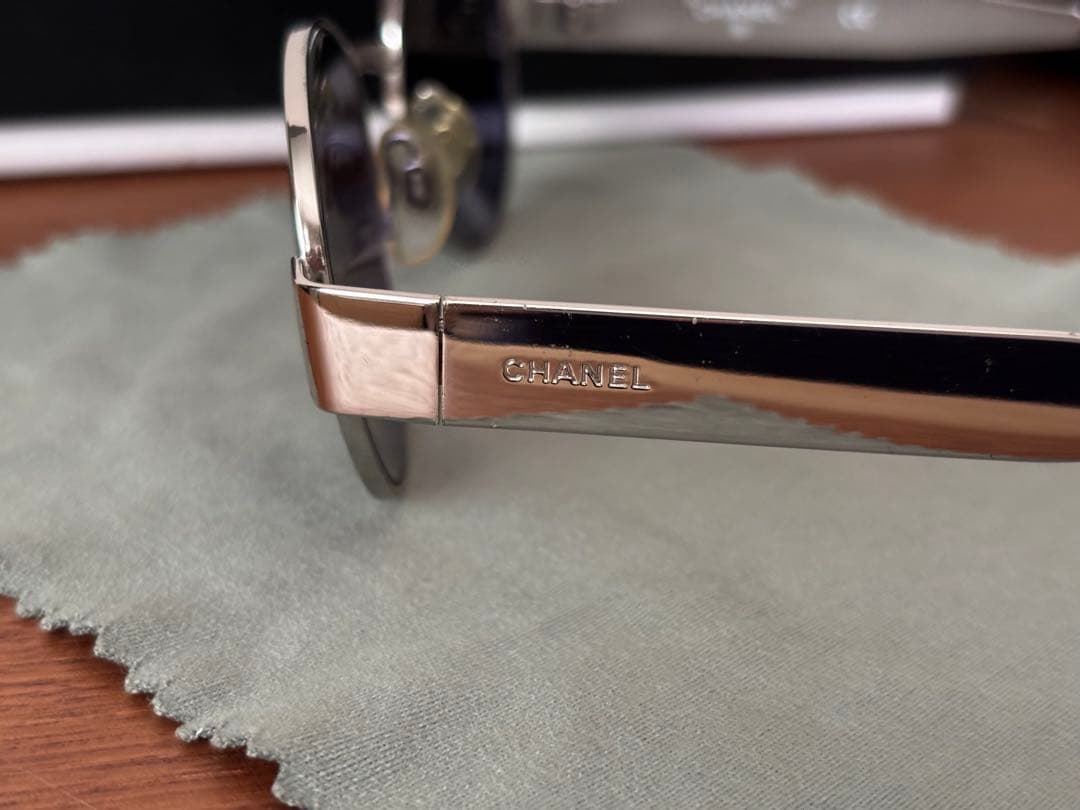 CHANEL ラウンド型サングラス