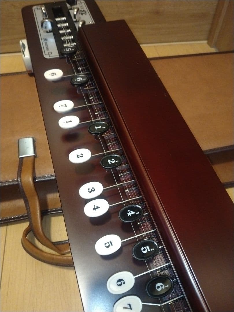 【極美品】大正琴　スズキ　特松 SUZUKI 特製 松　譜面代付
