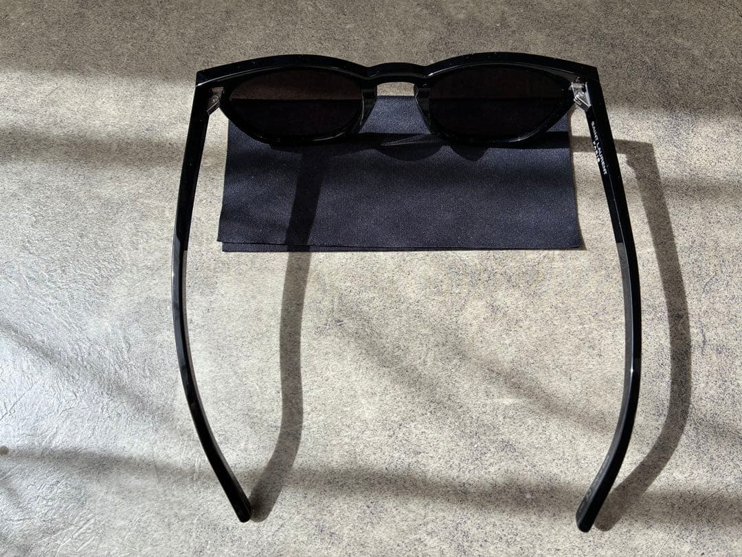 【あやにゃご】SAINT LAURENTブラック サングラス SL28